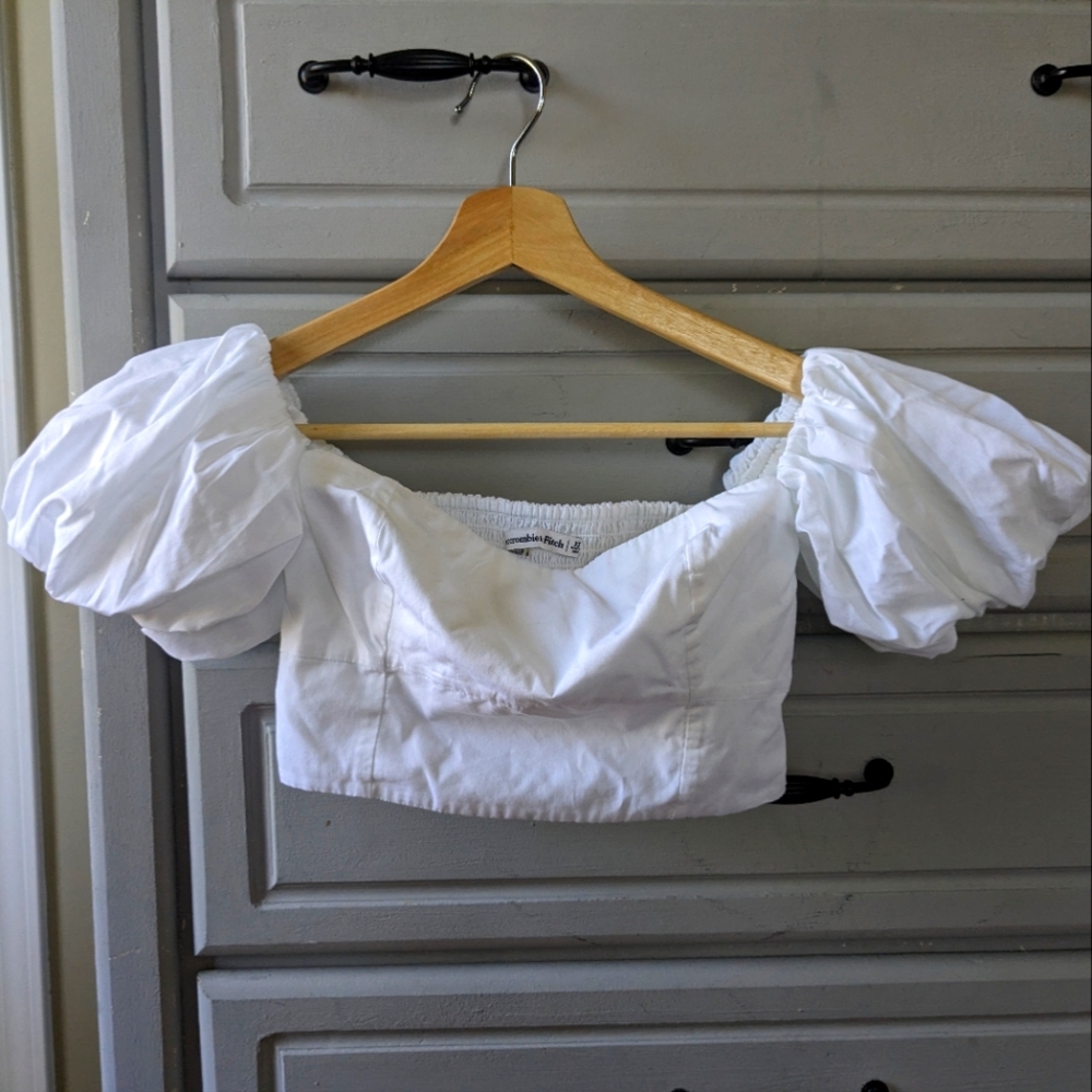 Abercrombie & Fitch Summer White Crop Top Size XS